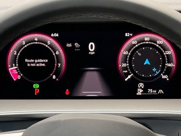 New 2025 Volkswagen Tiguan SE image 27