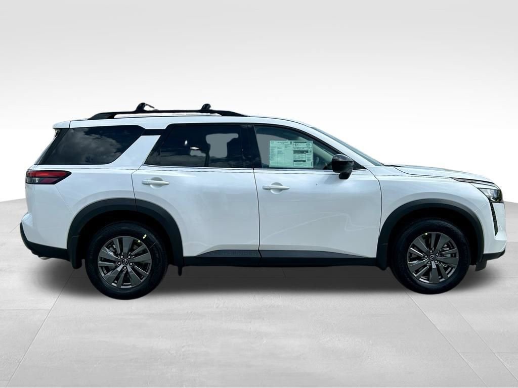 New 2026 Nissan Pathfinder SV image 4
