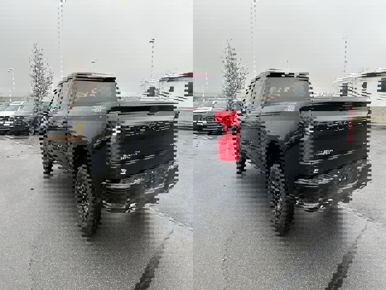 Used 2023 Chevrolet Silverado 1500 LT Trail Boss image 5