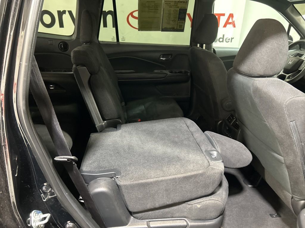 Used 2022 Honda Pilot Sport image 16
