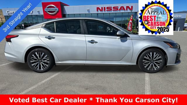 Certified 2023 Nissan Altima 2.5 SV FWD image 2