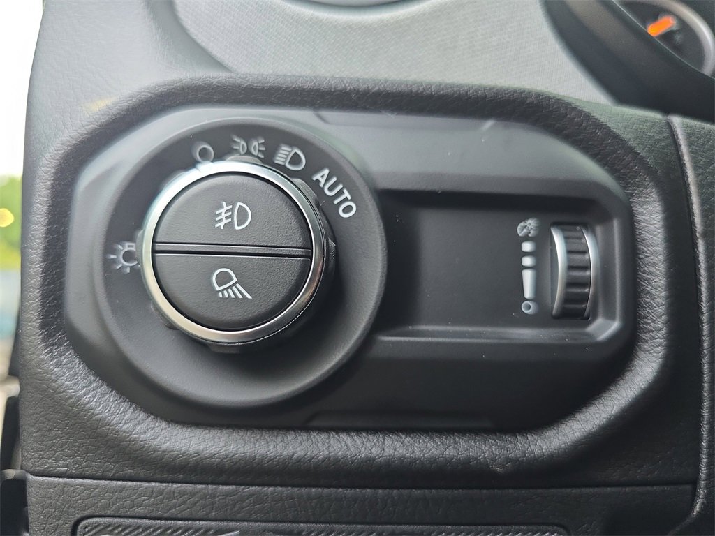 New 2025 Jeep Gladiator Sport image 25