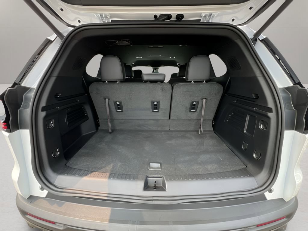 Certified 2024 GMC Acadia AT4 w/ LPO, Floor Liner Package image 26