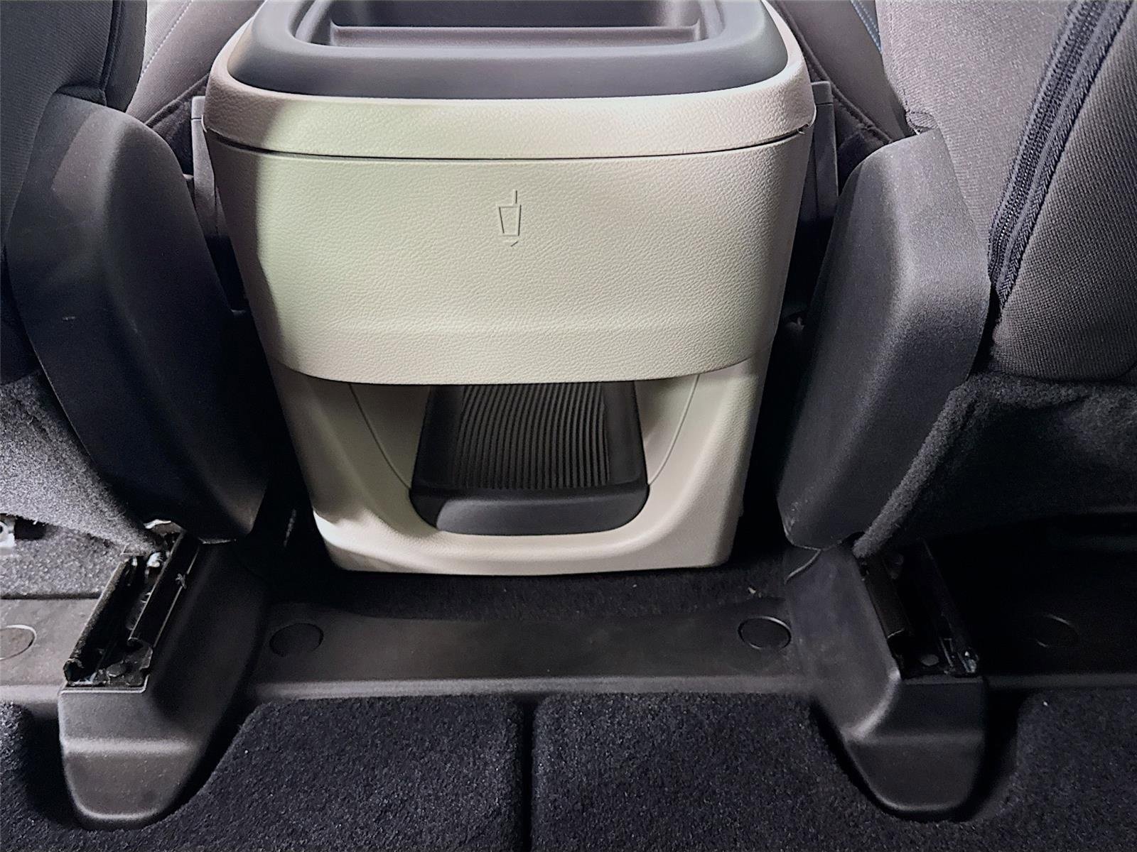 Used 2021 Chrysler Pacifica Touring FWD image 25
