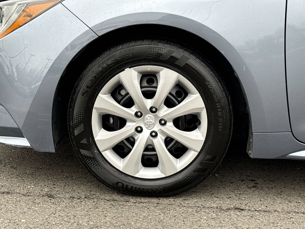 Used 2024 Toyota Corolla LE FWD image 12