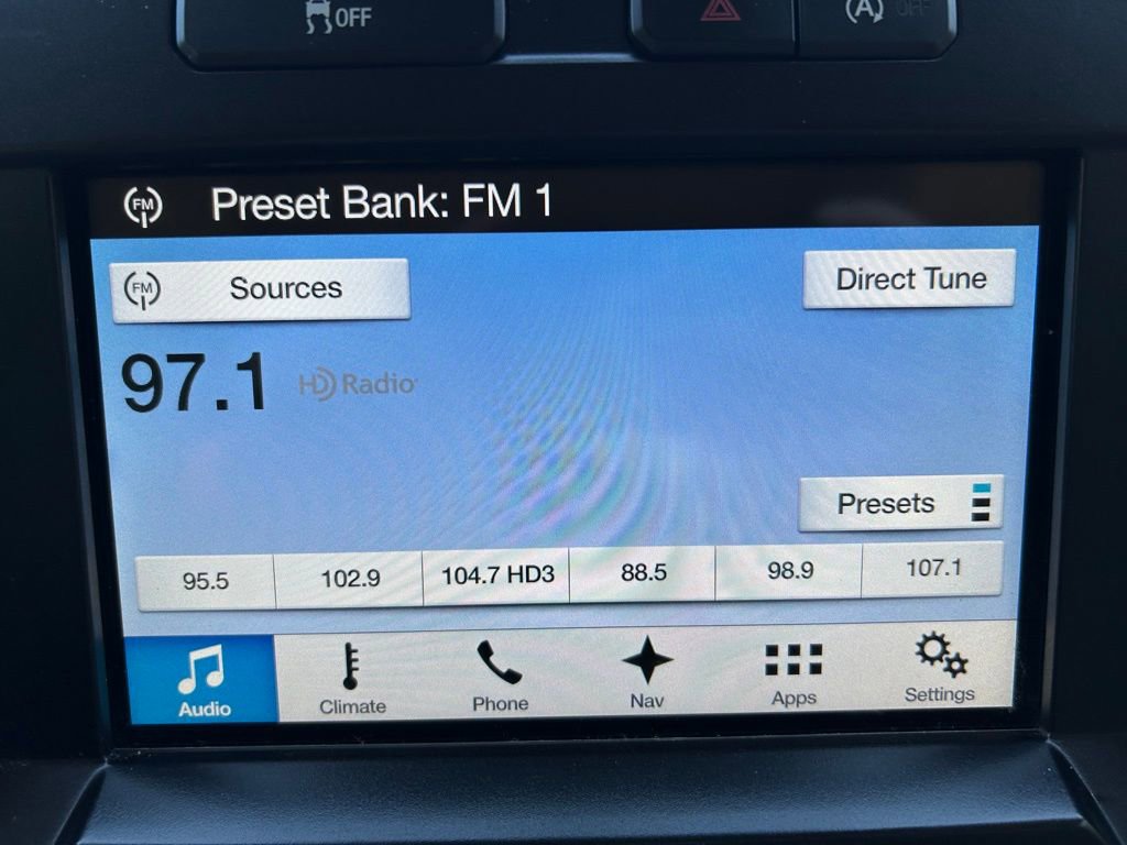 Used 2018 Ford F150 Lariat image 37