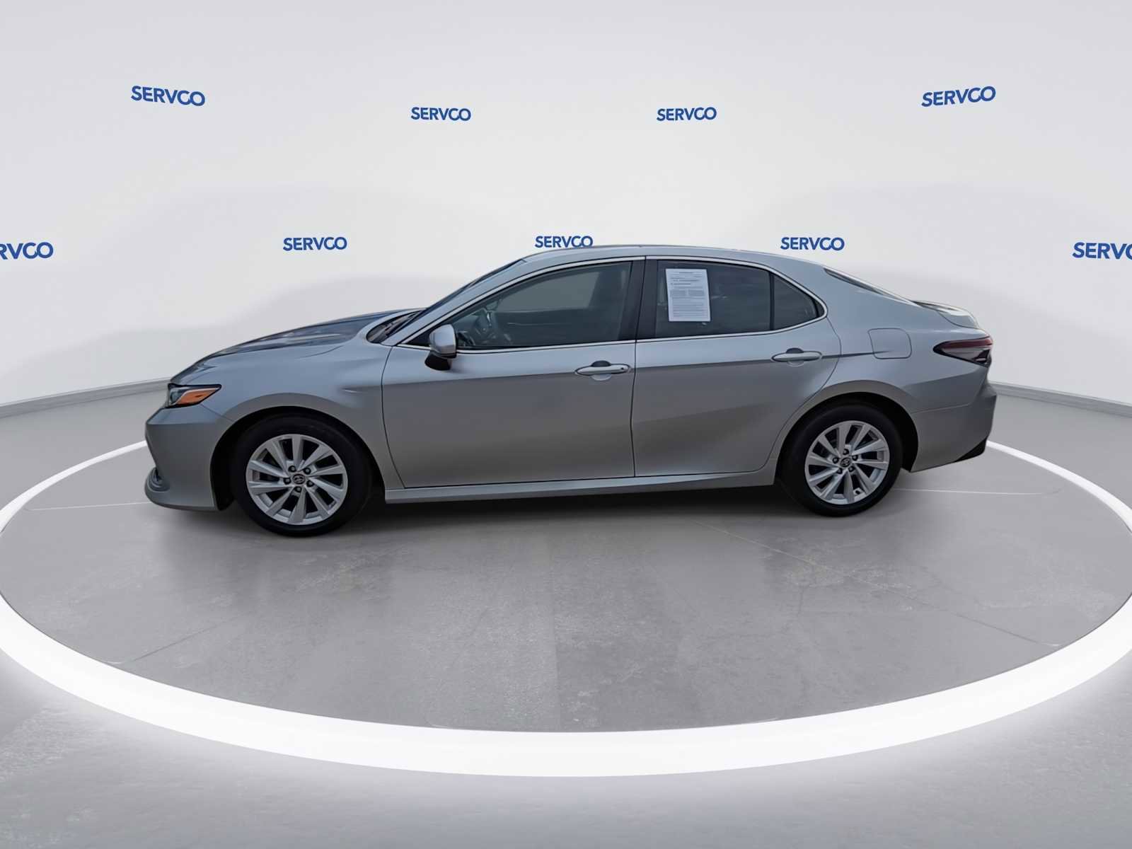 Used 2022 Toyota Camry LE image 5