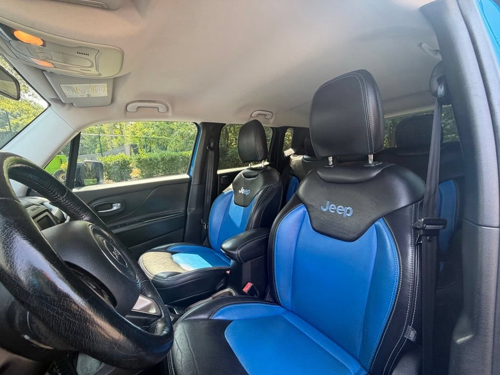 Used 2015 Jeep Renegade Latitude w/ Popular Equipment Group FWD image 14