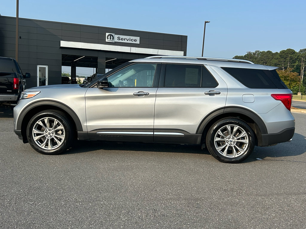 Used 2023 Ford Explorer Limited RWD image 5