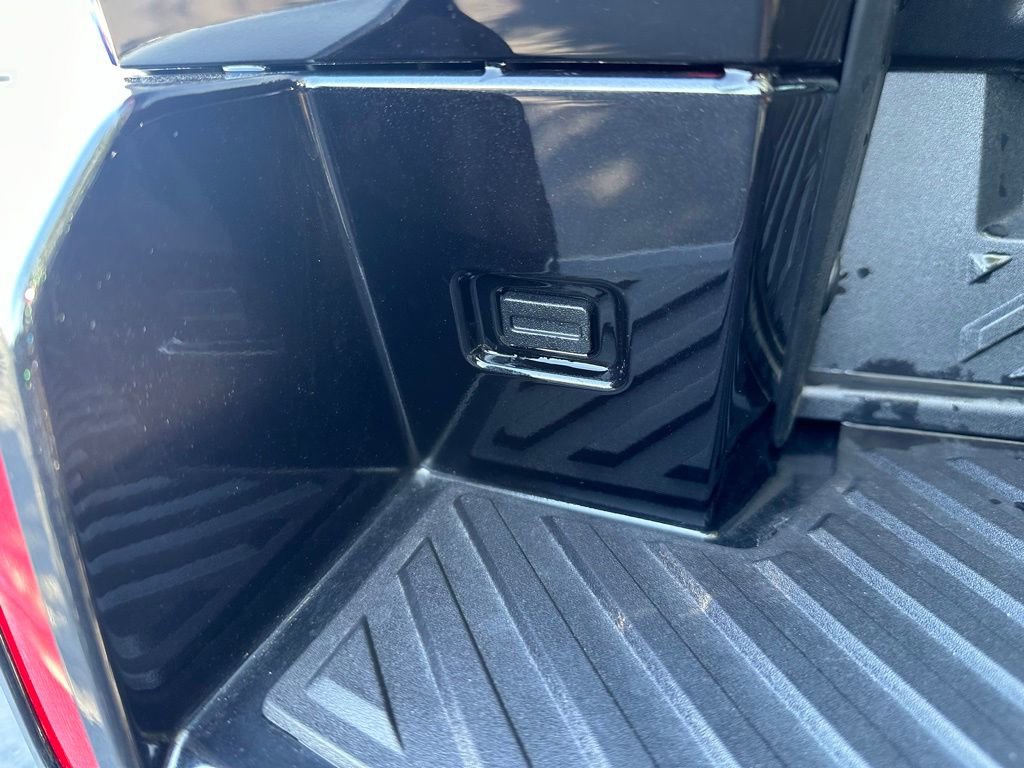 New 2025 GMC Hummer EV 2X w/ Extreme Off-Road Package image 30