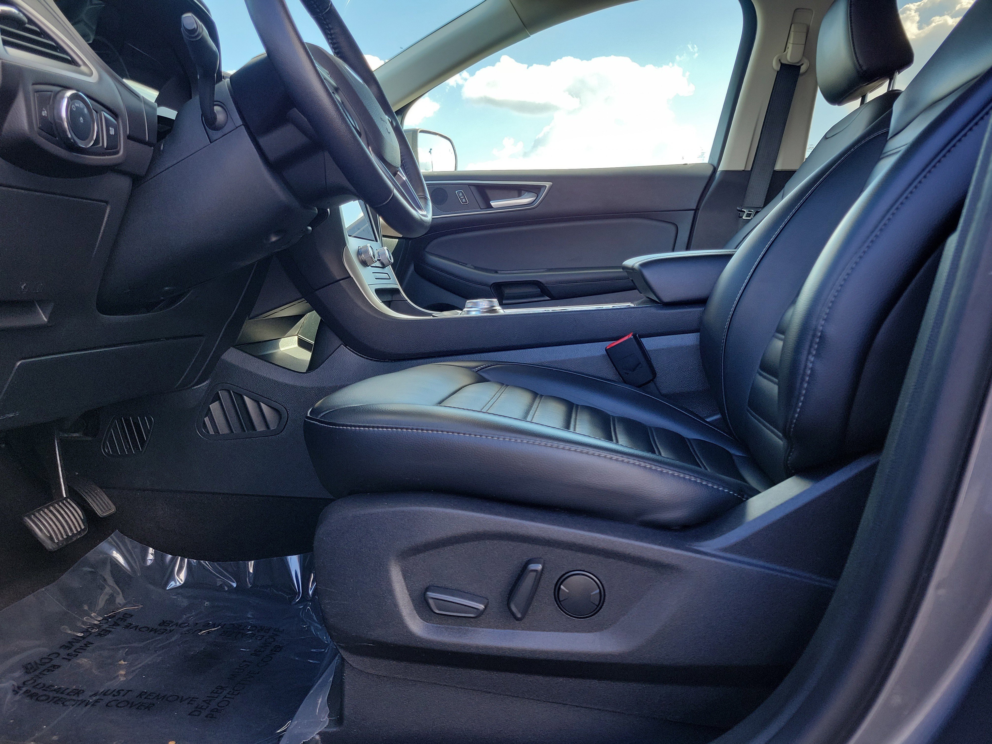 Used 2024 Ford Edge SEL AWD/4WD image 16