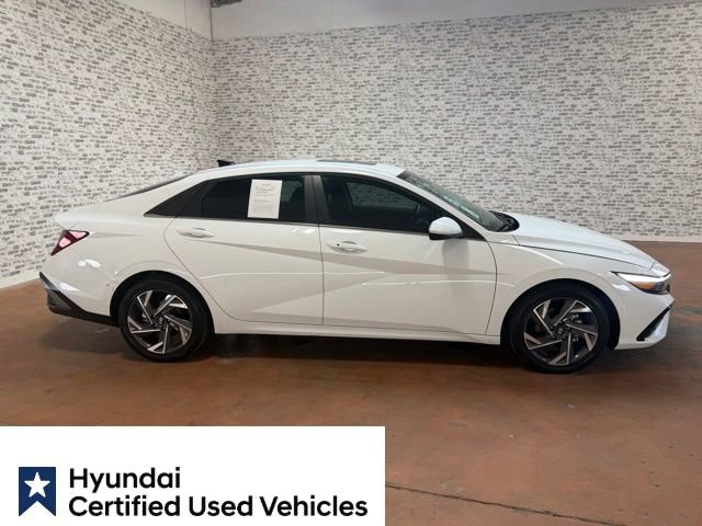 Certified 2025 Hyundai Elantra SEL FWD image 6