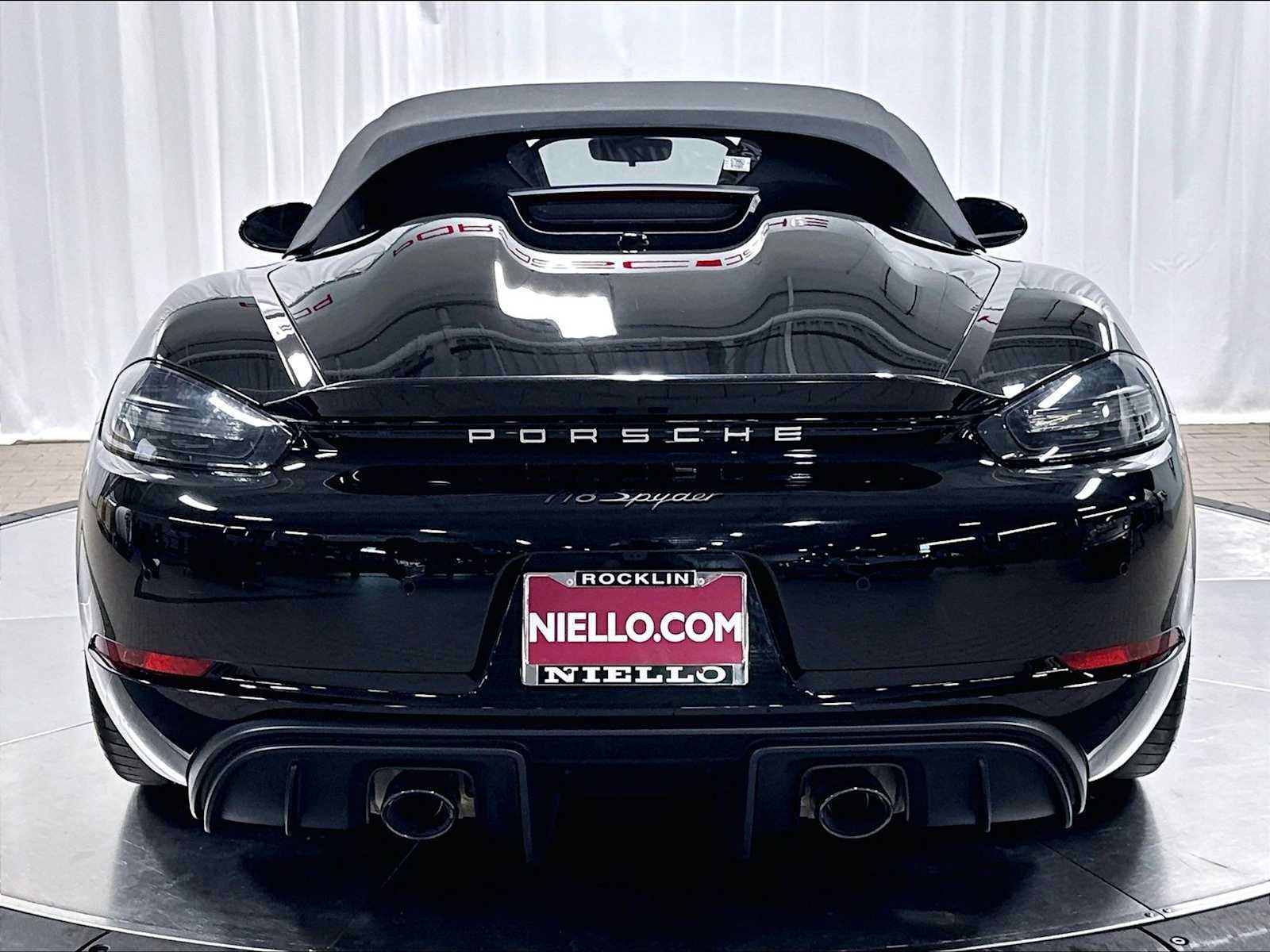Used 2022 Porsche 718 Boxster Spyder RWD image 8