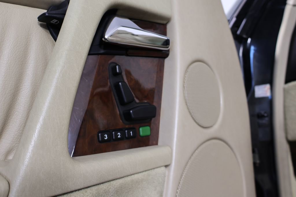 Used 1995 Mercedes-Benz SL 500 image 32