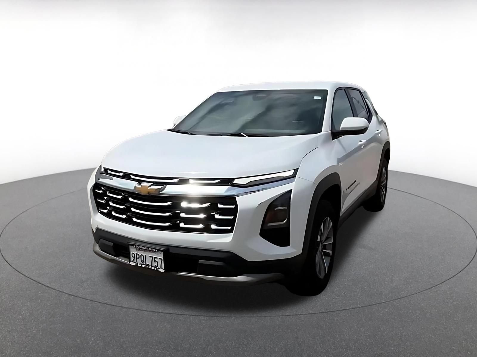 Used 2025 Chevrolet Equinox LT FWD image 7