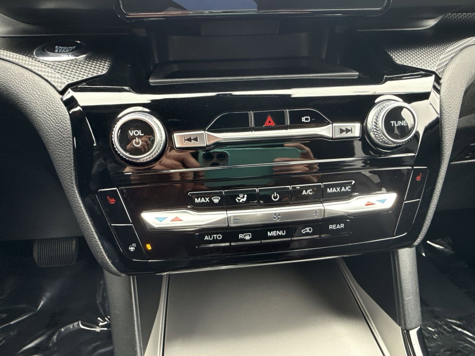 Used 2023 Ford Explorer ST-Line w/ Class IV Trailer Tow Package image 18