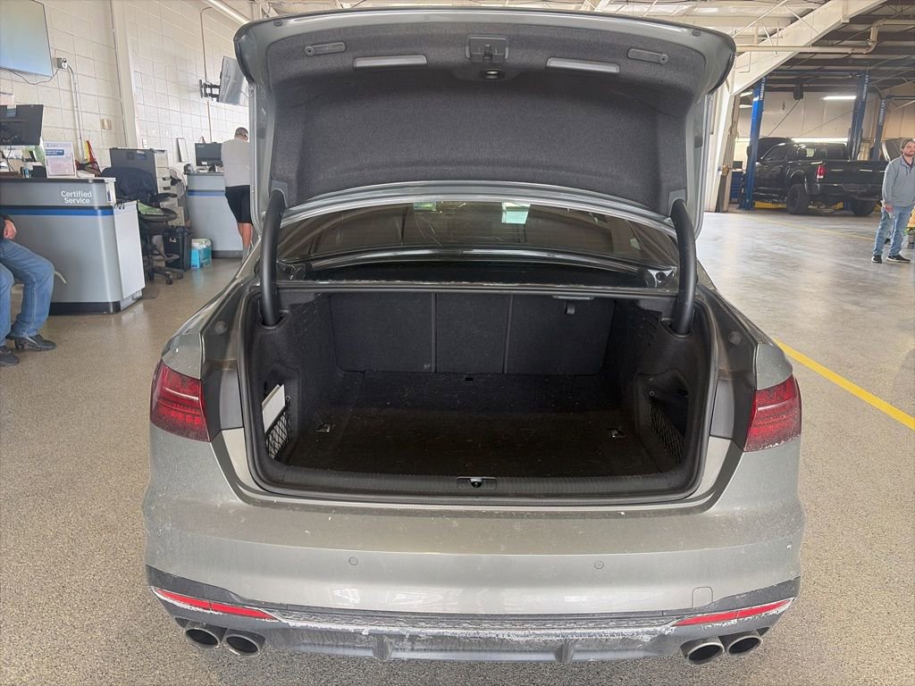 Used 2023 Audi S4 Premium Plus image 12