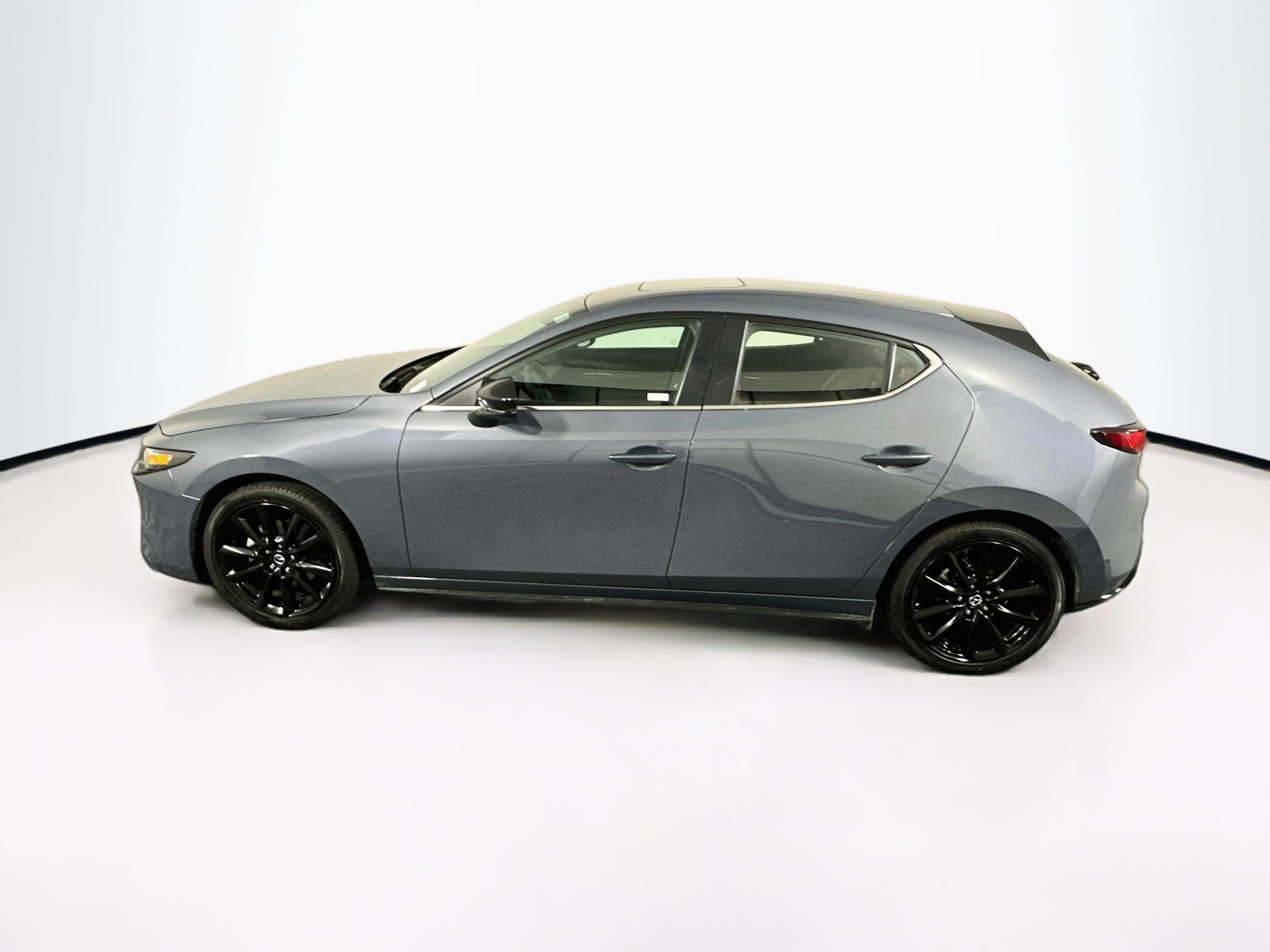 Used 2026 MAZDA MAZDA3 Carbon AWD/4WD image 4