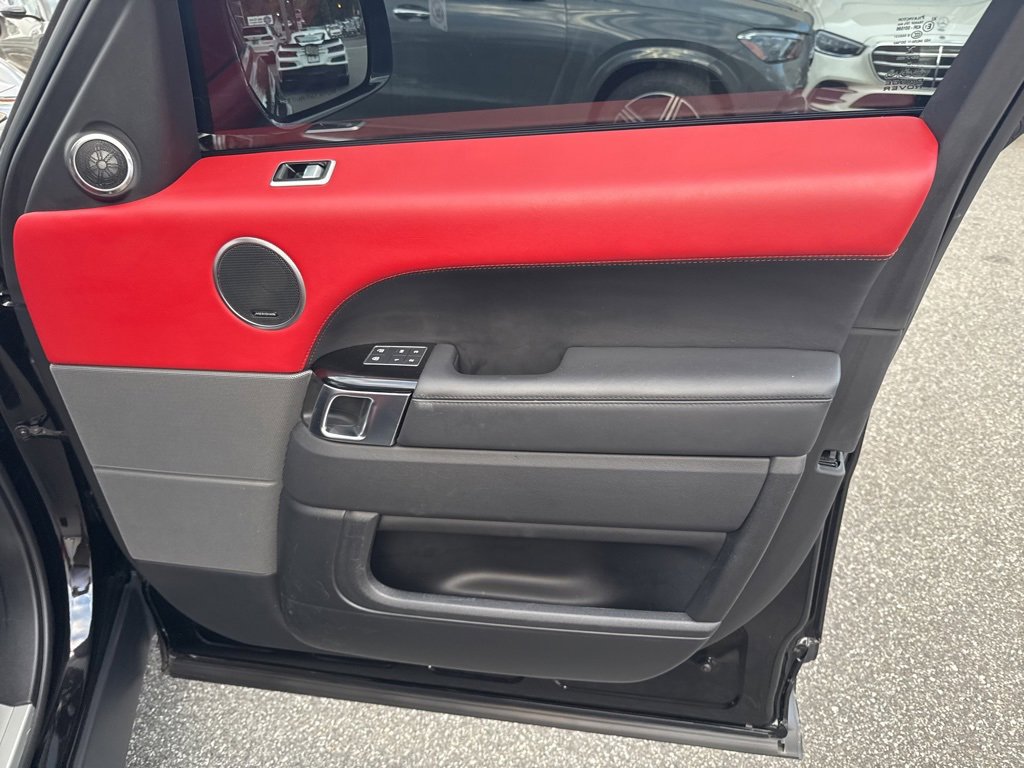 Used 2022 Land Rover Range Rover Sport HSE Dynamic image 36