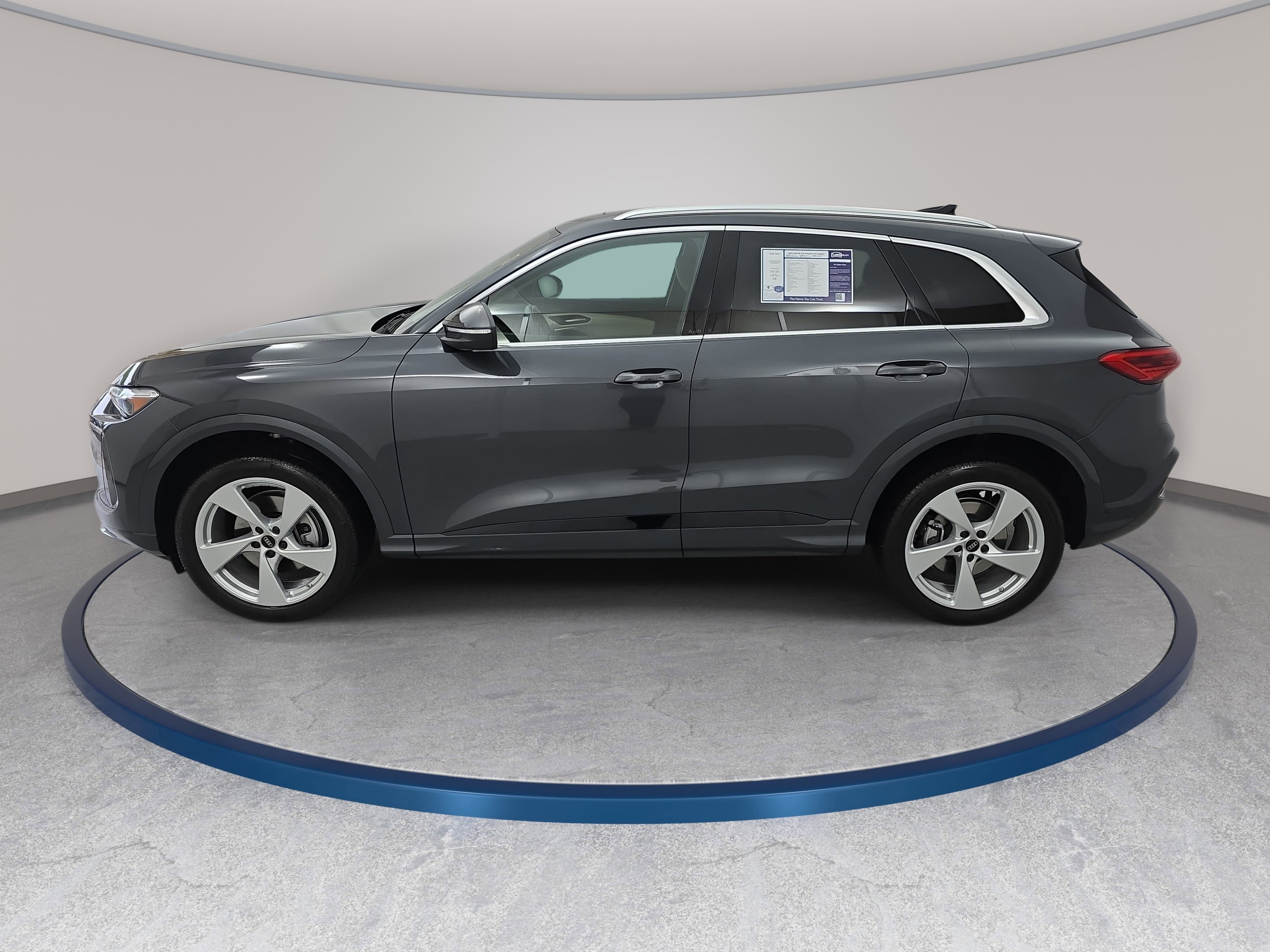 Used 2025 Audi Q5 Premium w/ Premium Plus AWD/4WD image 8