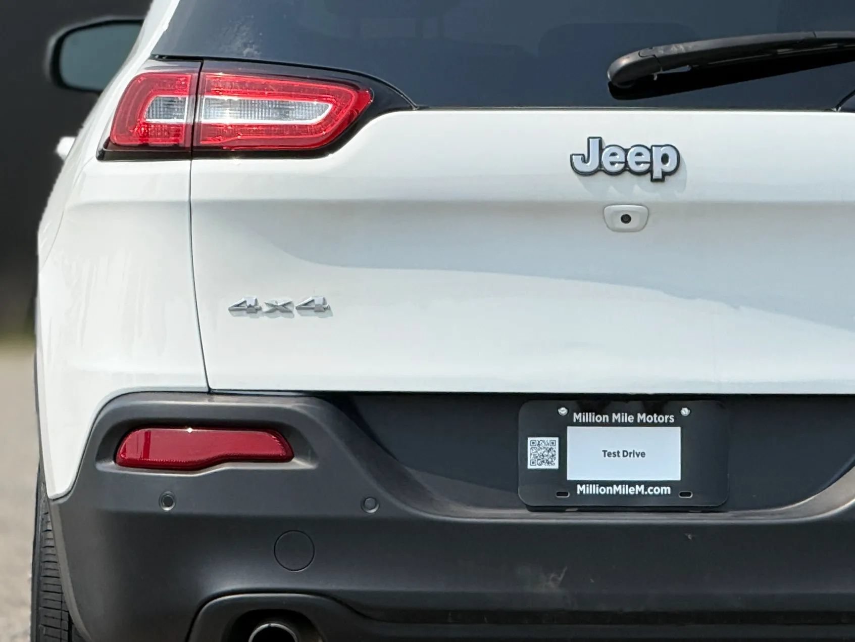 Used 2017 Jeep Cherokee Latitude w/ Safety/Convenience Group AWD/4WD image 13