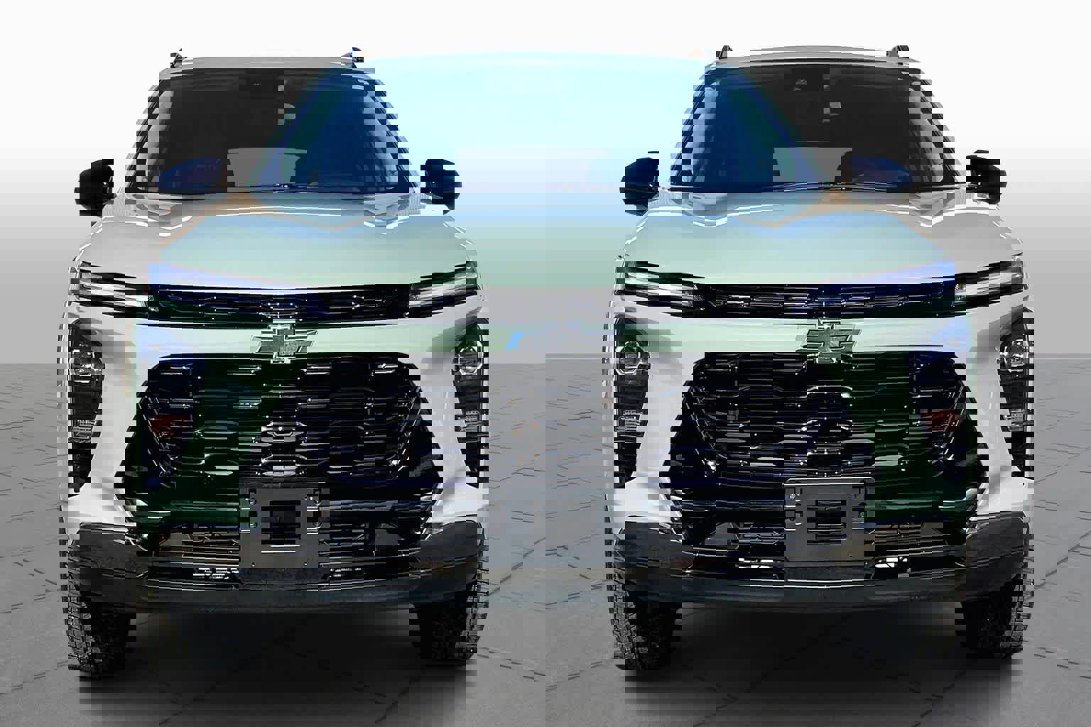 Used 2025 Chevrolet Trax ACTIV w/ Sunroof Package image 4