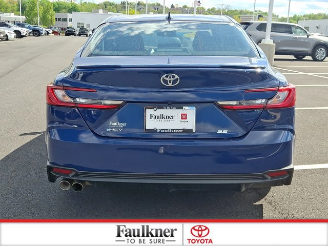 Certified 2025 Toyota Camry SE FWD image 5