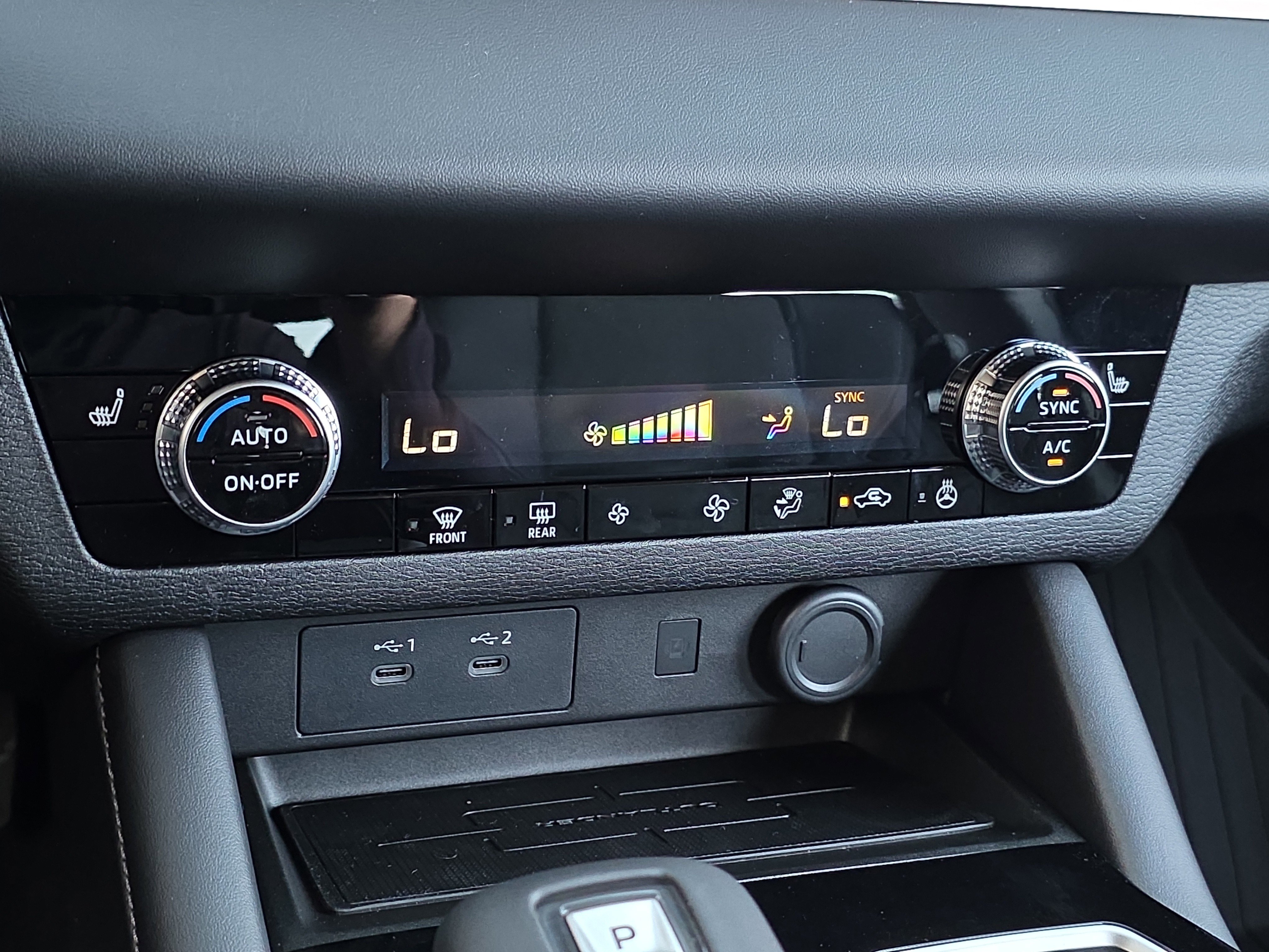 New 2026 Mitsubishi Outlander SE image 19