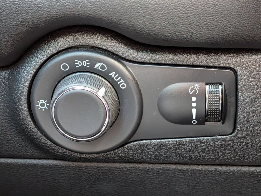 Used 2024 Dodge Durango GT AWD/4WD image 36