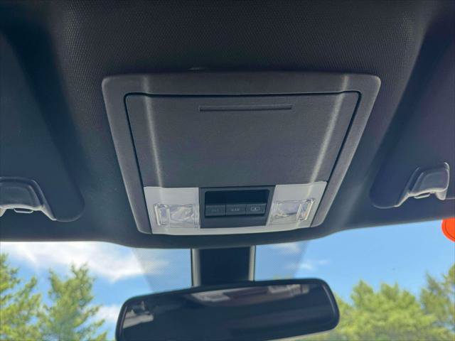 Used 2019 Ford Explorer Sport w/ Equipment Group 401A AWD/4WD image 34