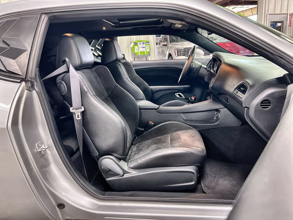 Used 2023 Dodge Challenger R/T w/ Plus Package RWD image 25
