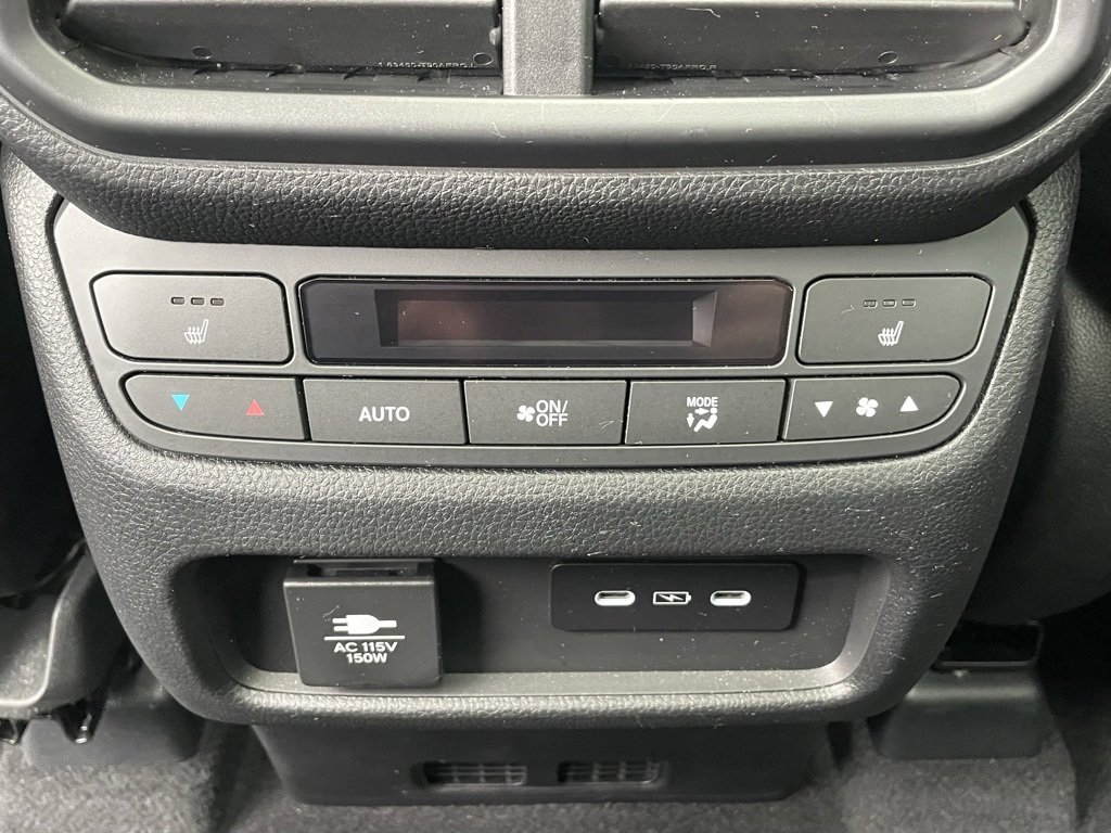 Used 2025 Honda Pilot Elite image 26