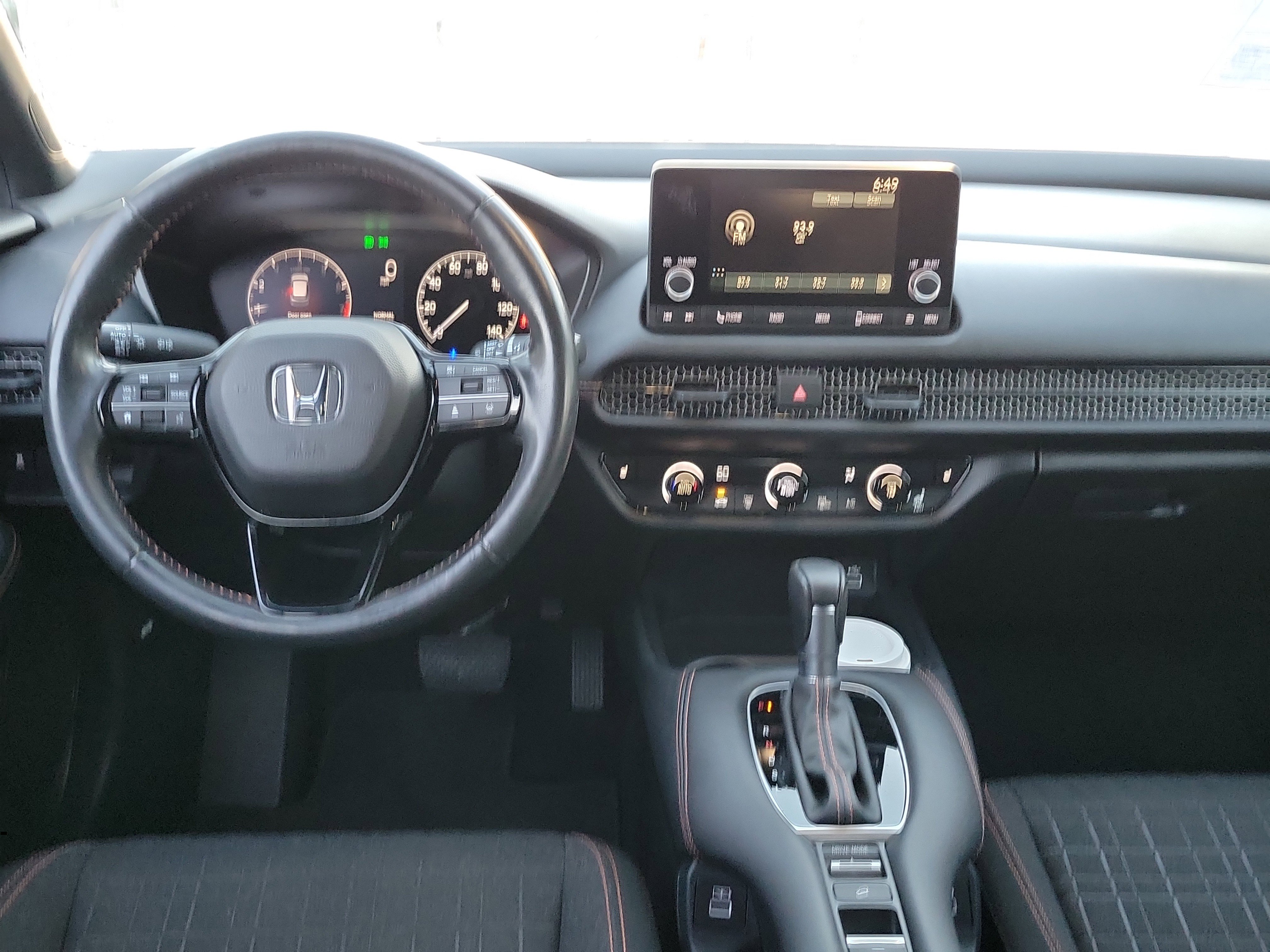 Used 2023 Honda HR-V Sport image 6