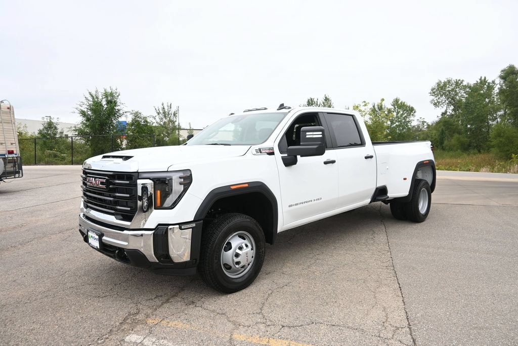 New 2026 GMC Sierra 3500 Pro AWD/4WD image 5
