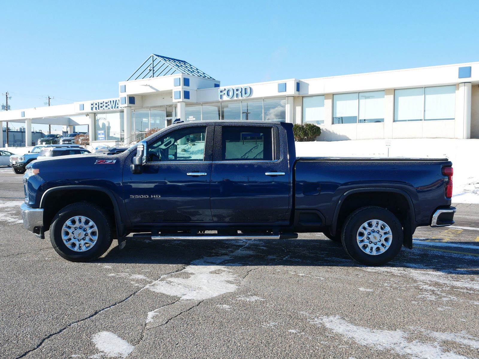 Used 2022 Chevrolet Silverado 3500 LTZ w/ LTZ Convenience Package image 2