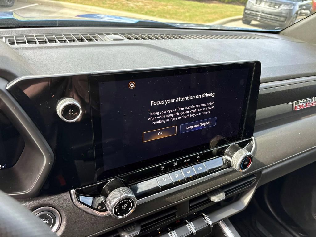 Used 2024 Chevrolet Colorado Trail Boss w/ Advanced Trailering Package image 19