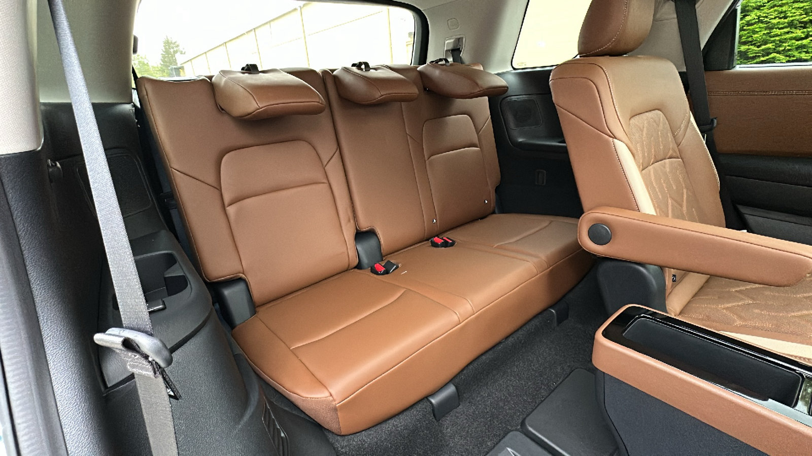 New 2026 Nissan Pathfinder Platinum AWD/4WD image 11