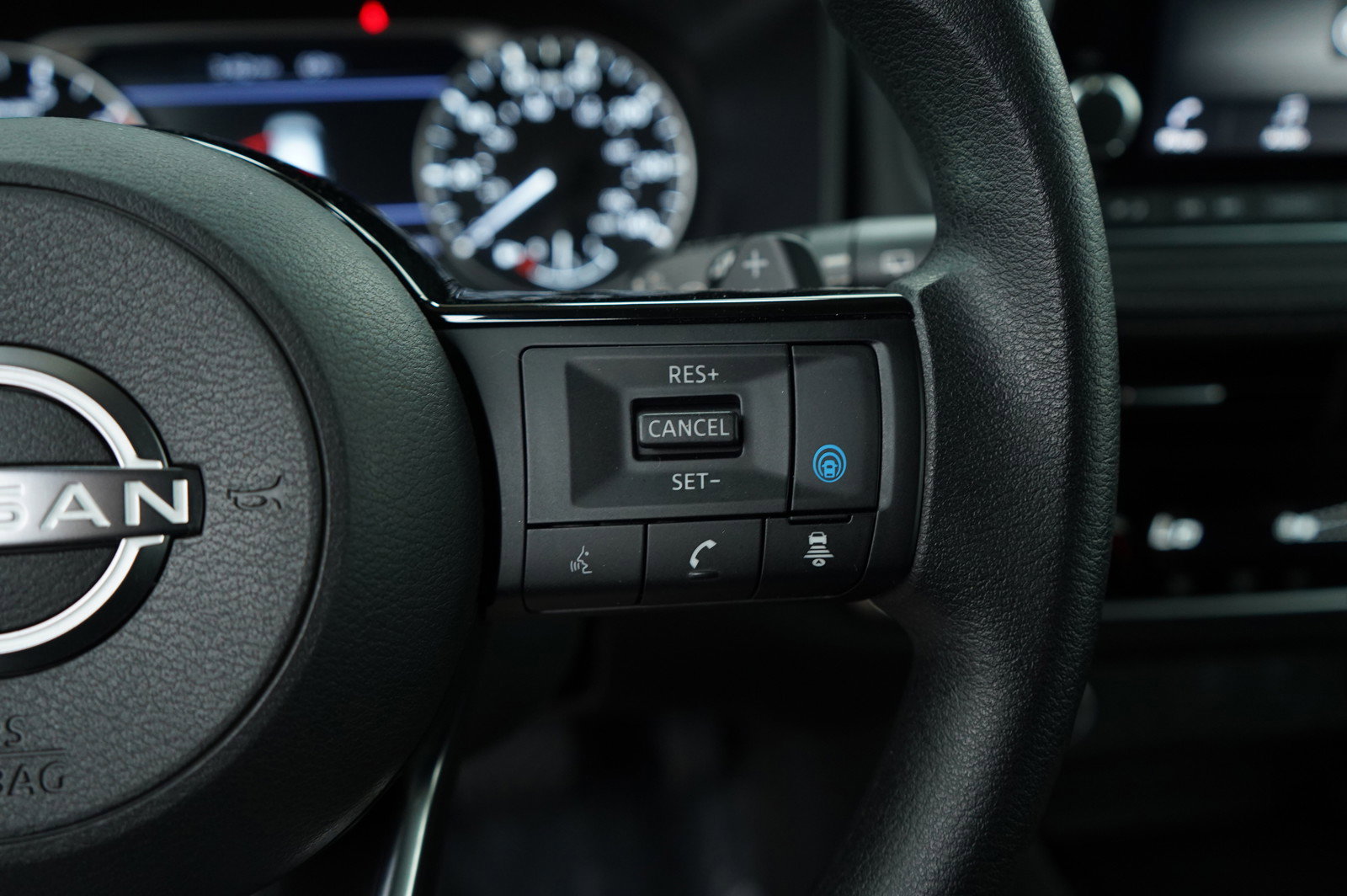 Used 2022 Nissan Rogue SV image 24