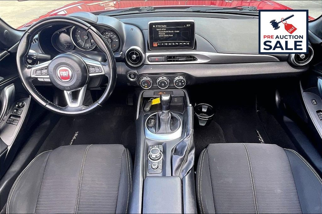 Used 2018 FIAT 124 Spider Classica w/ Technology & Siriusxm Group RWD image 15