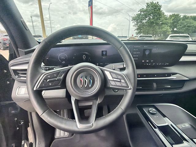 Certified 2025 Buick Enclave Preferred image 11