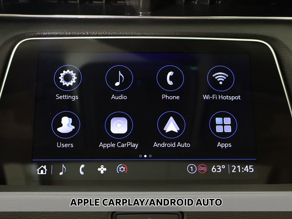 Used 2023 Cadillac XT4 Luxury w/ Cold Weather Package image 9