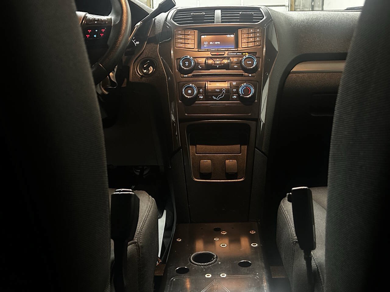 Used 2017 Ford Explorer 4WD Police Interceptor w/ Ready For The Road Package image 22