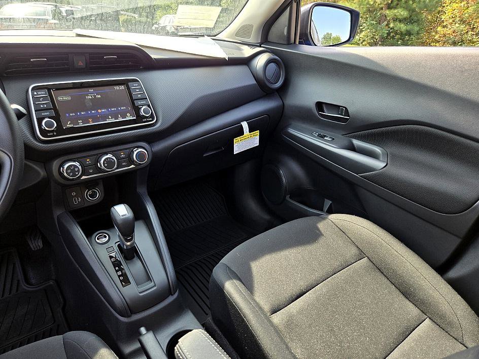 New 2025 Nissan Kicks Play S image 14