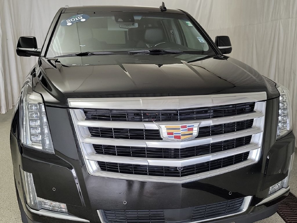 Certified 2019 Cadillac Escalade ESV Premium Luxury AWD/4WD image 3