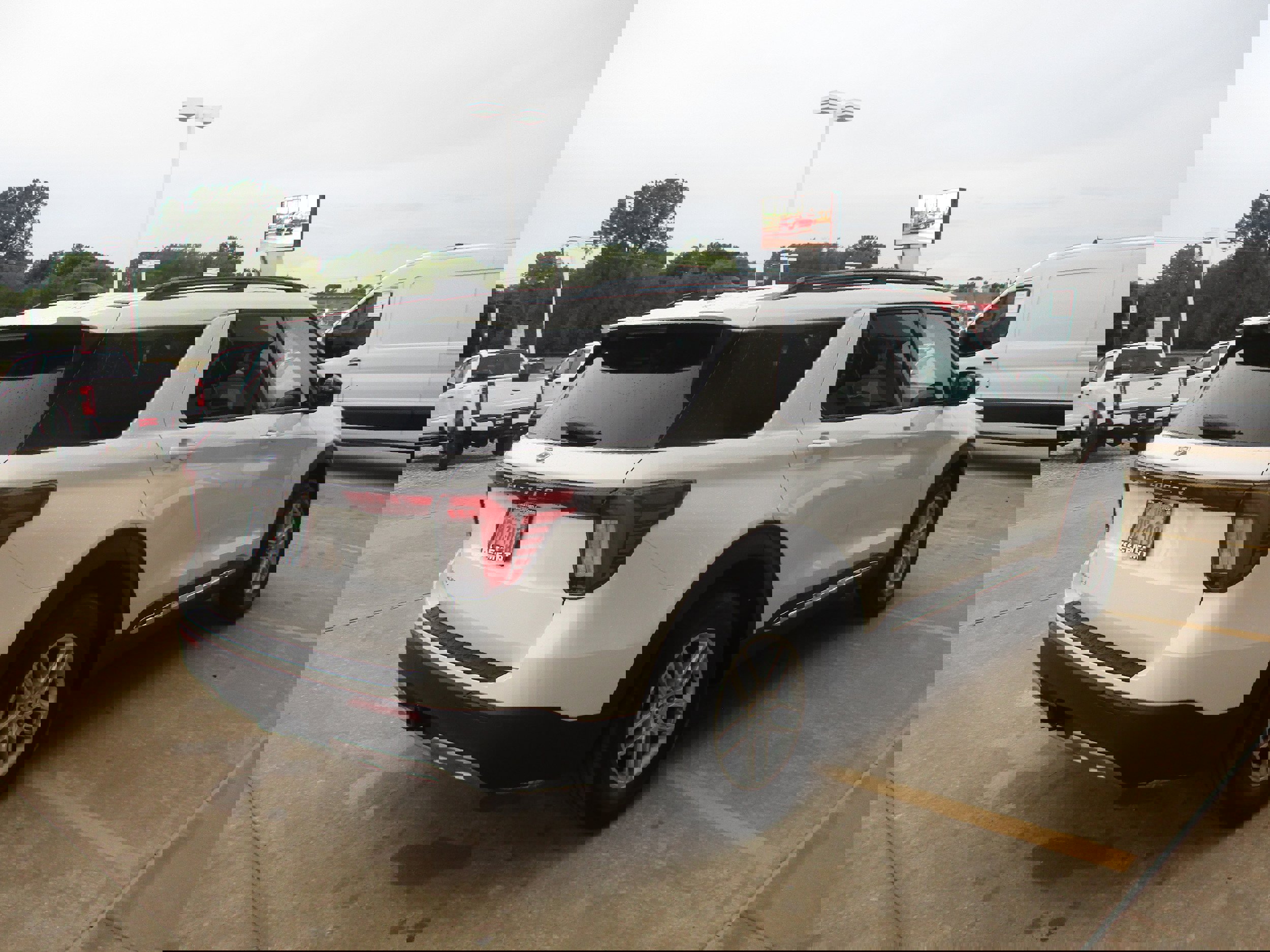 New 2025 Ford Explorer Active image 5