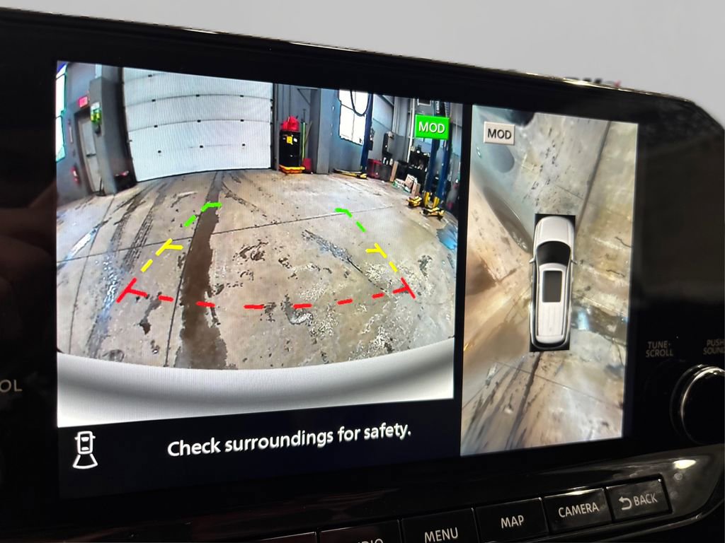 New 2025 Nissan Pathfinder SL image 35