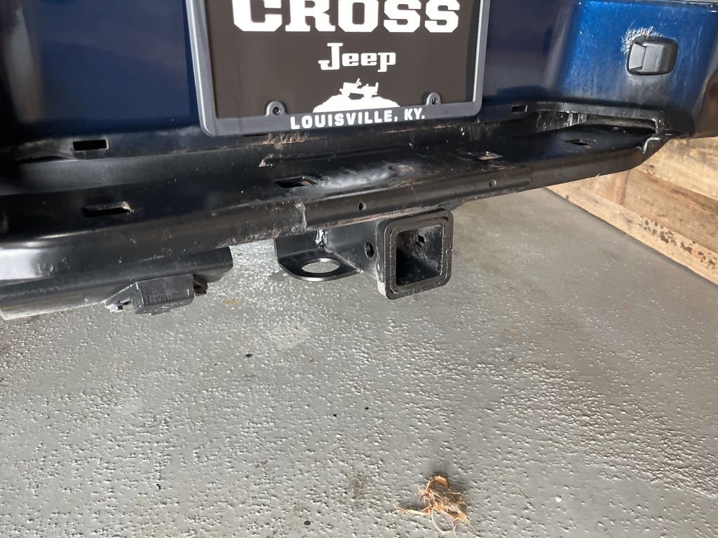 Used 2007 Nissan Frontier LE w/ Leather Pkg image 21