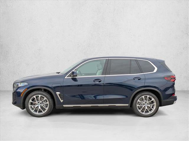 New 2026 BMW X5 xDrive50e w/ Climate Comfort Package image 5