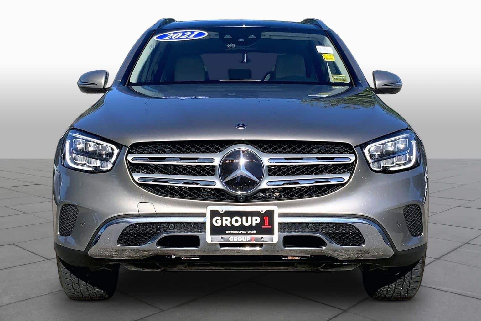 Used 2021 Mercedes-Benz GLC 300 4MATIC image 4