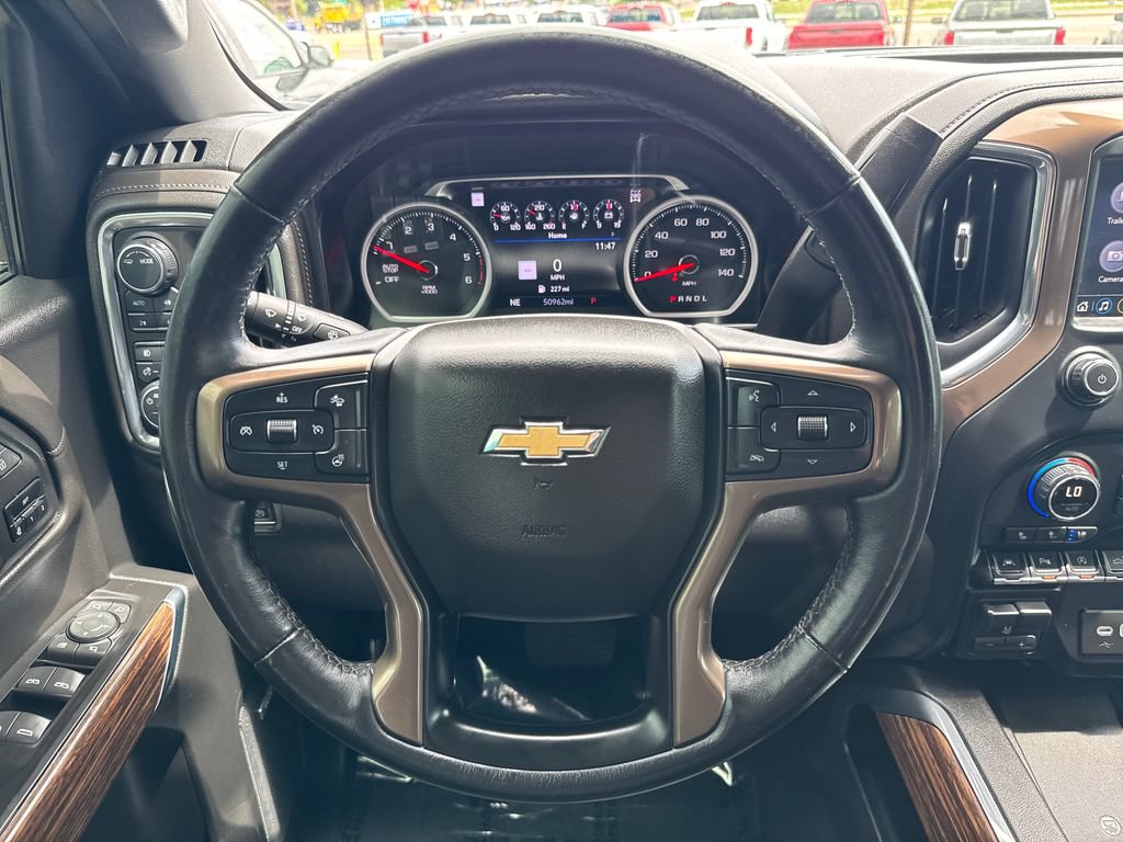 Used 2020 Chevrolet Silverado 1500 High Country w/ Technology Package AWD/4WD image 14